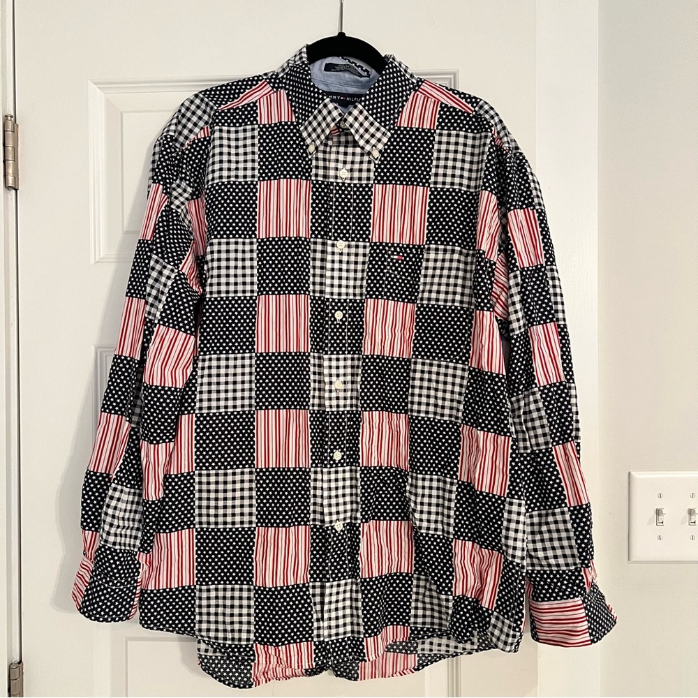 Fantastic Fourth of July Button down 🇺🇸 by Tommy Hilfiger Size L